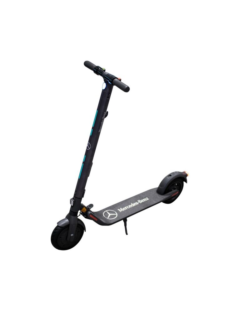 Mercedes-Benz: MONOPATTINO ELETTRICO - NINEBOT KICKSCOOTER POWERED BY SEGWAY